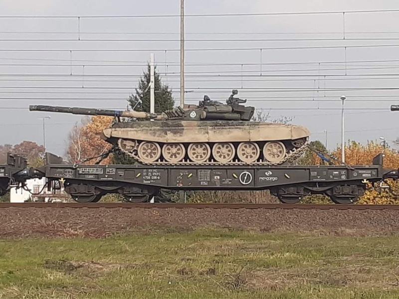 Image of a T-72 Tank variant used by the Armed Forces of the Republic of Poland being shipped towards areas rocked by protests in Poland.   